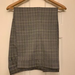 Business Casual Black and White Plaid Capri